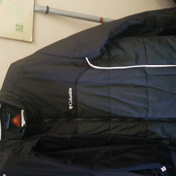 Columbia ski jacket with liner - Picture 3 of 4